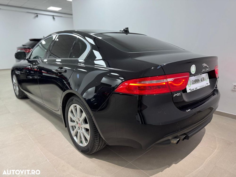 Jaguar XE 20d Aut. Portfolio - 2