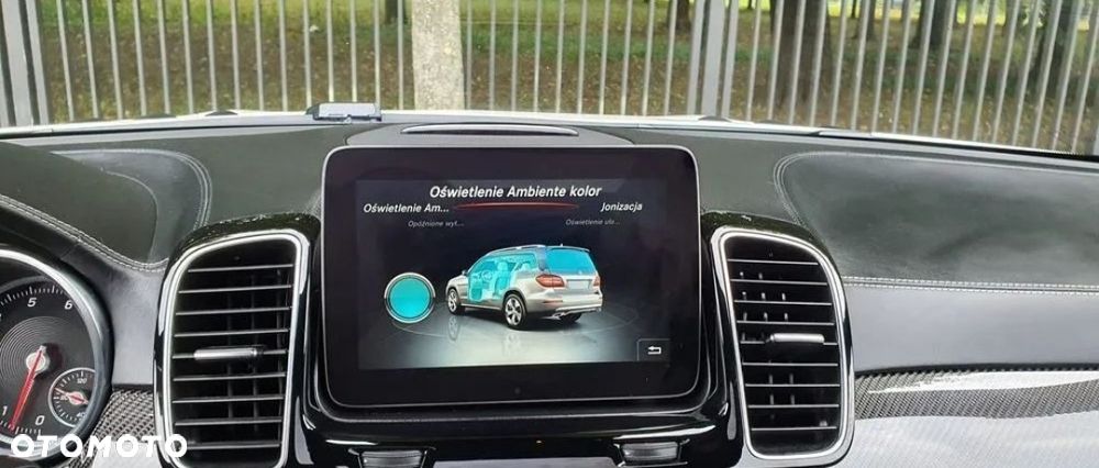 Mercedes-Benz GLS - 20