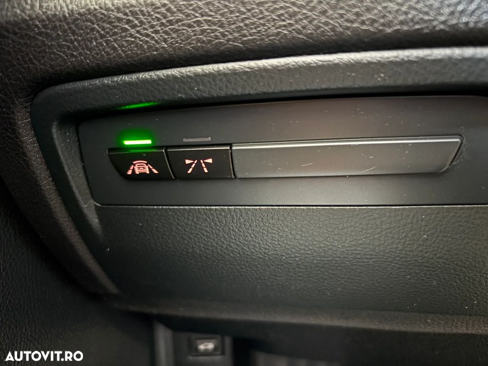BMW Seria 3 316d Touring Aut. - 24