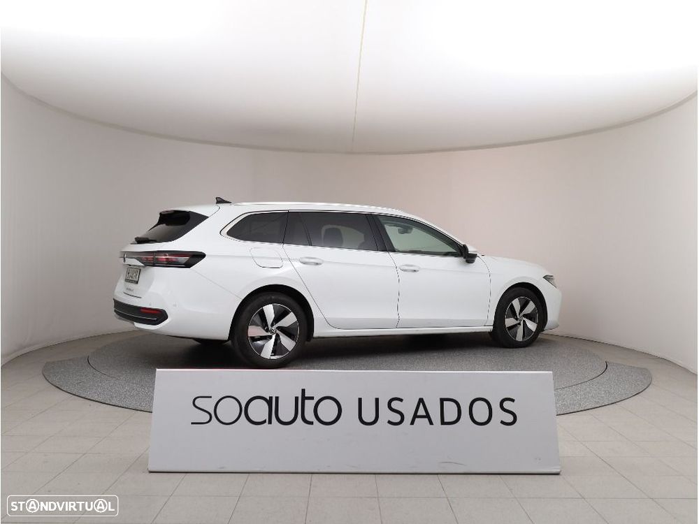 VW Passat Variant 2.0 TDI Business DSG - 9