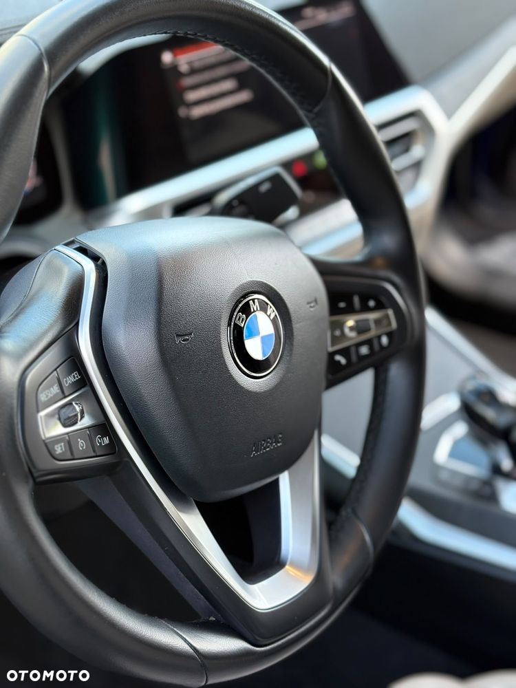 BMW Seria 3 320d Luxury Line - 6