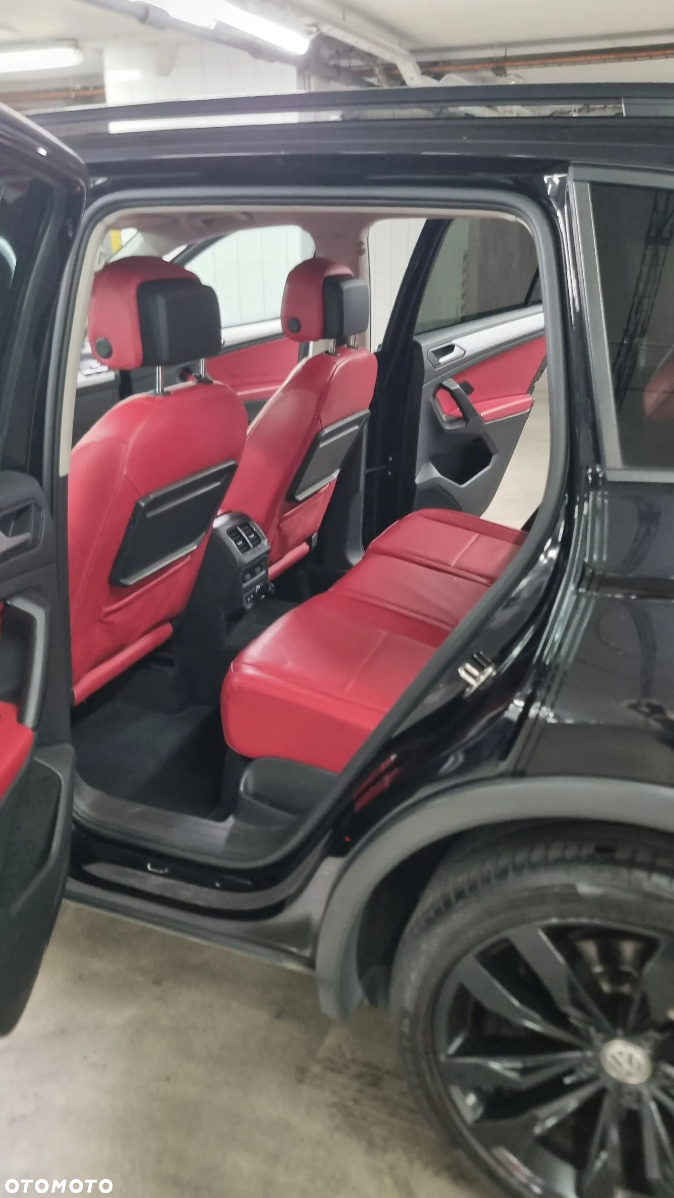Volkswagen Tiguan - 10