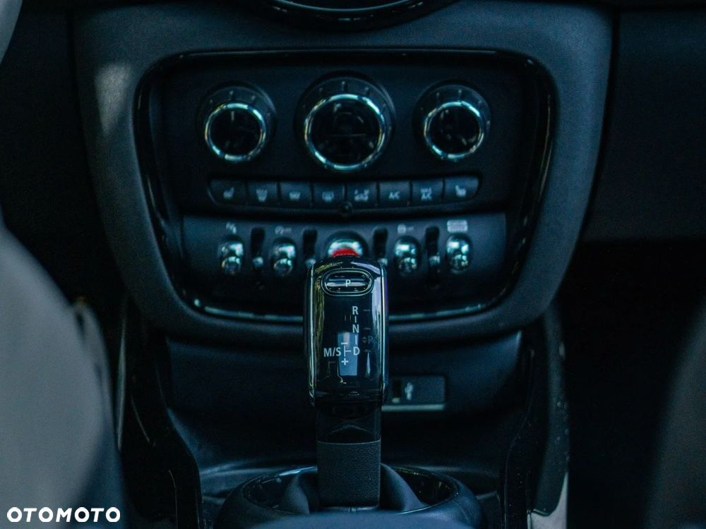 MINI John Cooper Works ALL4 sport - 18
