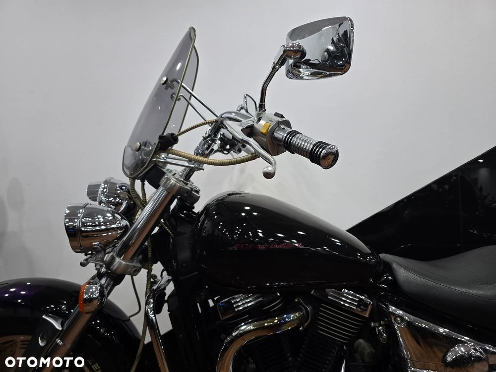 Suzuki Marauder - 17