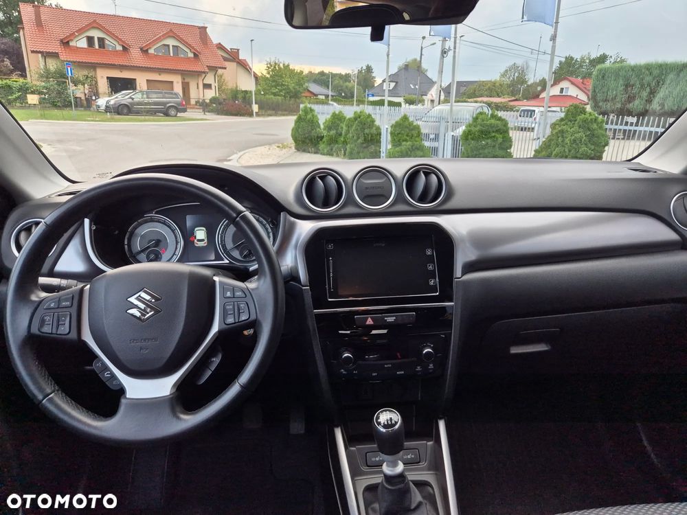 Suzuki Vitara 1.4 Boosterjet SHVS Premium 2WD - 12