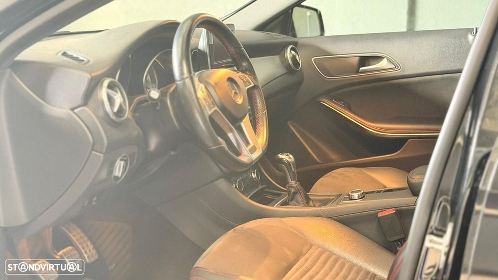 Mercedes-Benz GLA 200 CDi AMG Line - 19