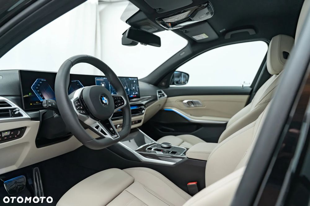 BMW Seria 3 330i xDrive M Sport - 23