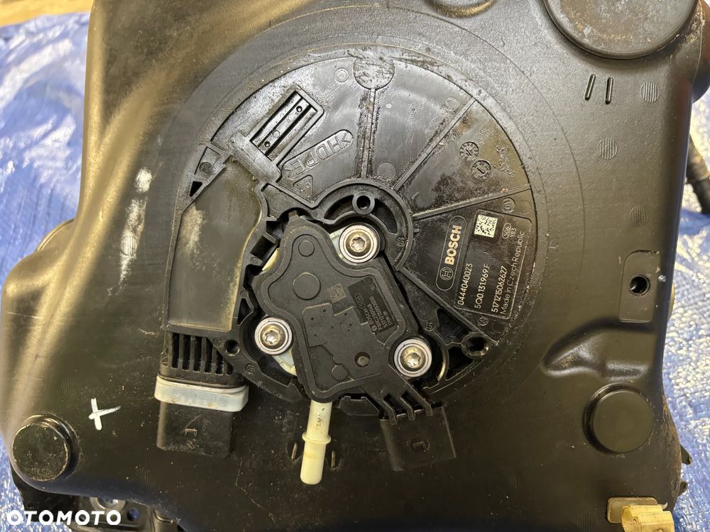 Skoda Superb III 2,0 TDI zbiornik pompa Adblue 3Q0131877D 5Q0131969F - 4