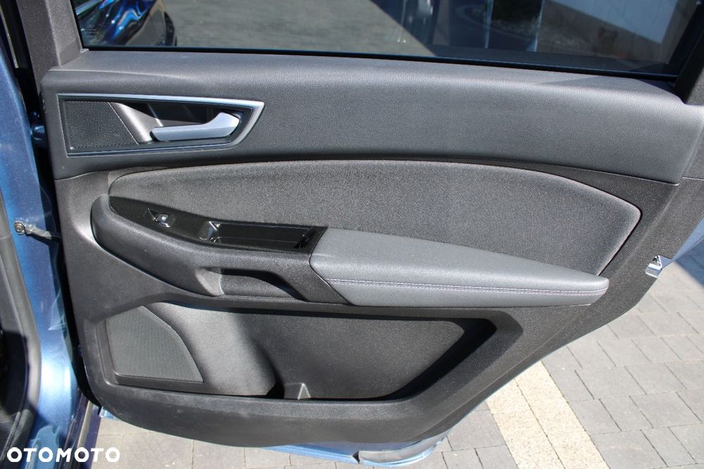 Ford S-Max - 27