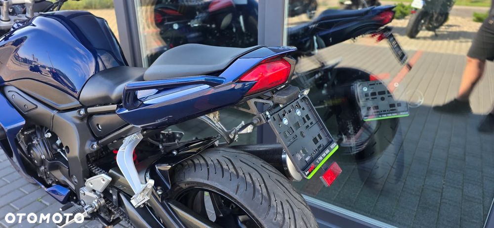 Yamaha FZ - 38