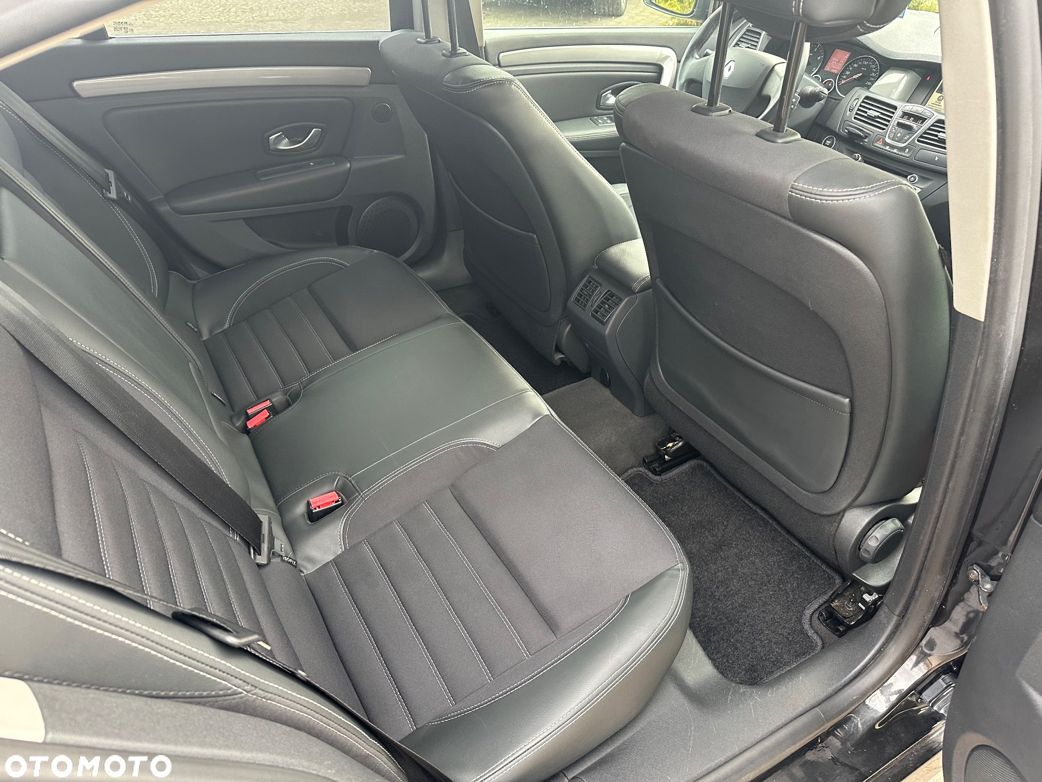 Renault Laguna 2.0 DCi Authentique - 21