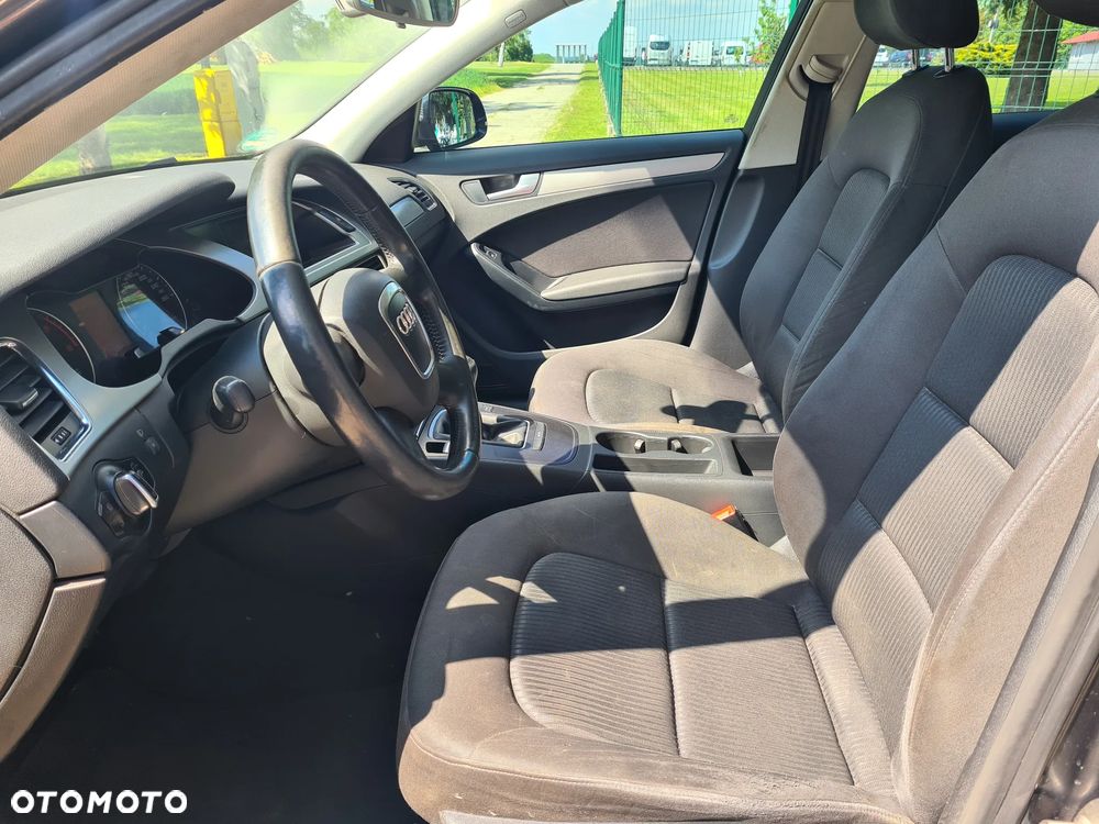Audi A4 Avant - 4