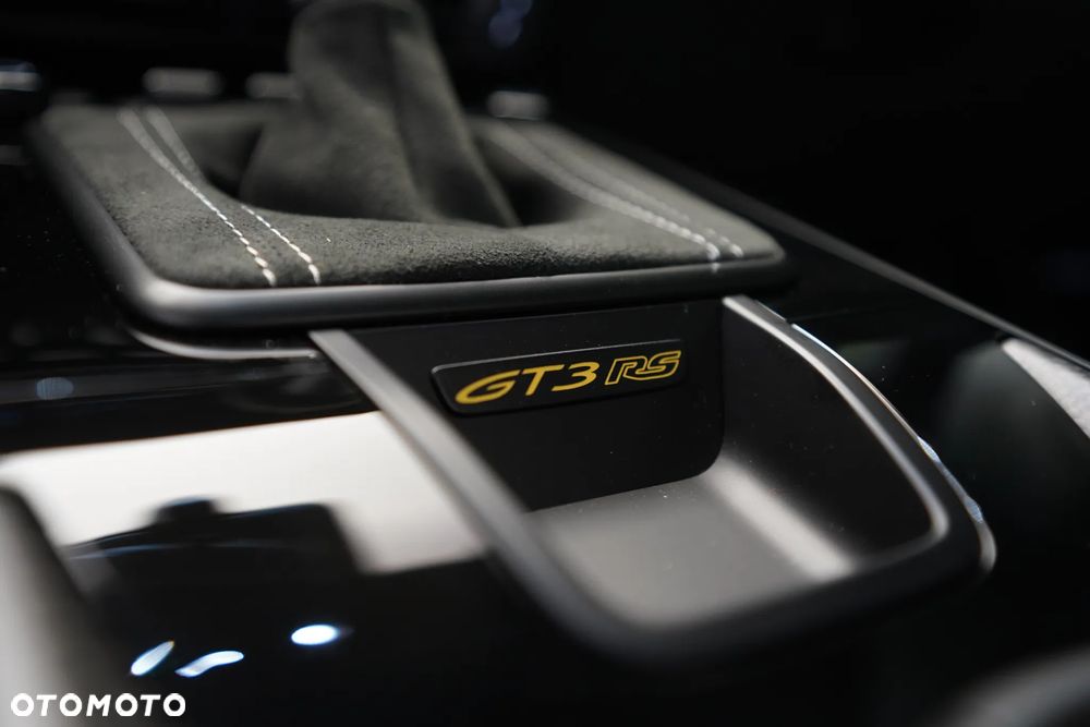 Porsche 911 GT3 RS - 28
