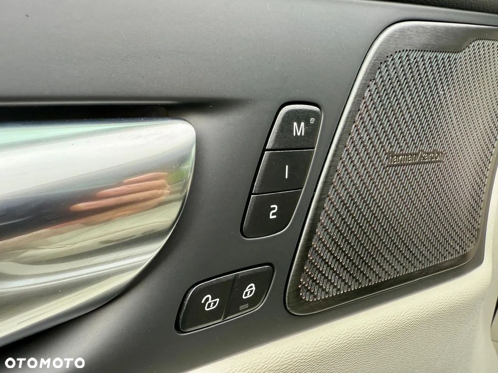 Volvo XC 60 T5 Inscription - 23