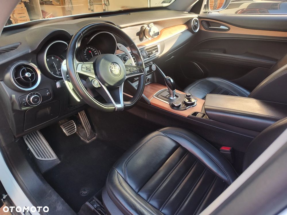 Alfa Romeo Stelvio 2.0 Turbo First Edition Q4 - 8