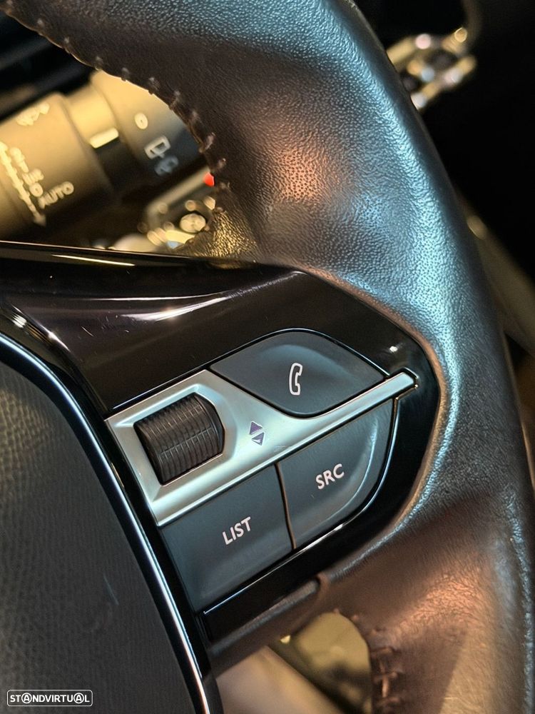 Peugeot 2008 1.2 PureTech Allure Pack - 28