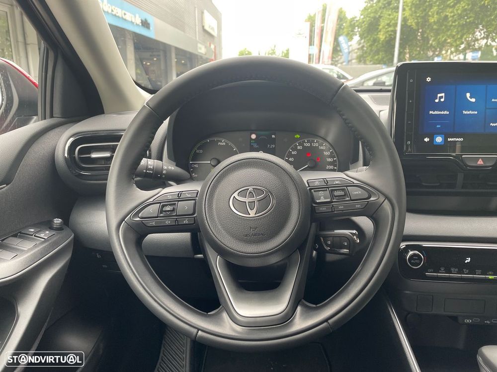 Toyota Yaris - 10