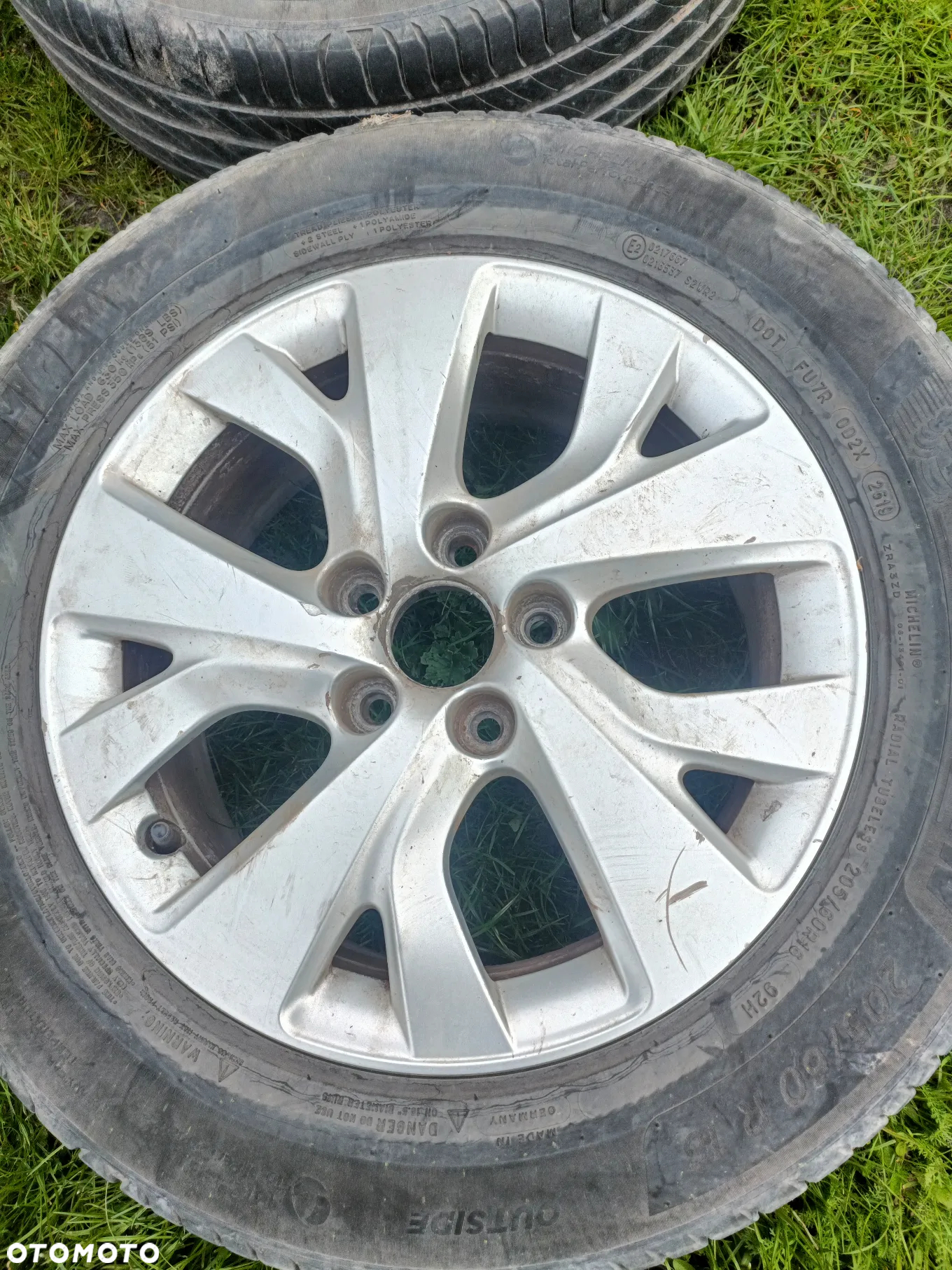 Peugeot Citroen felgi aluminiowe R16 5x108 ET47 - 2