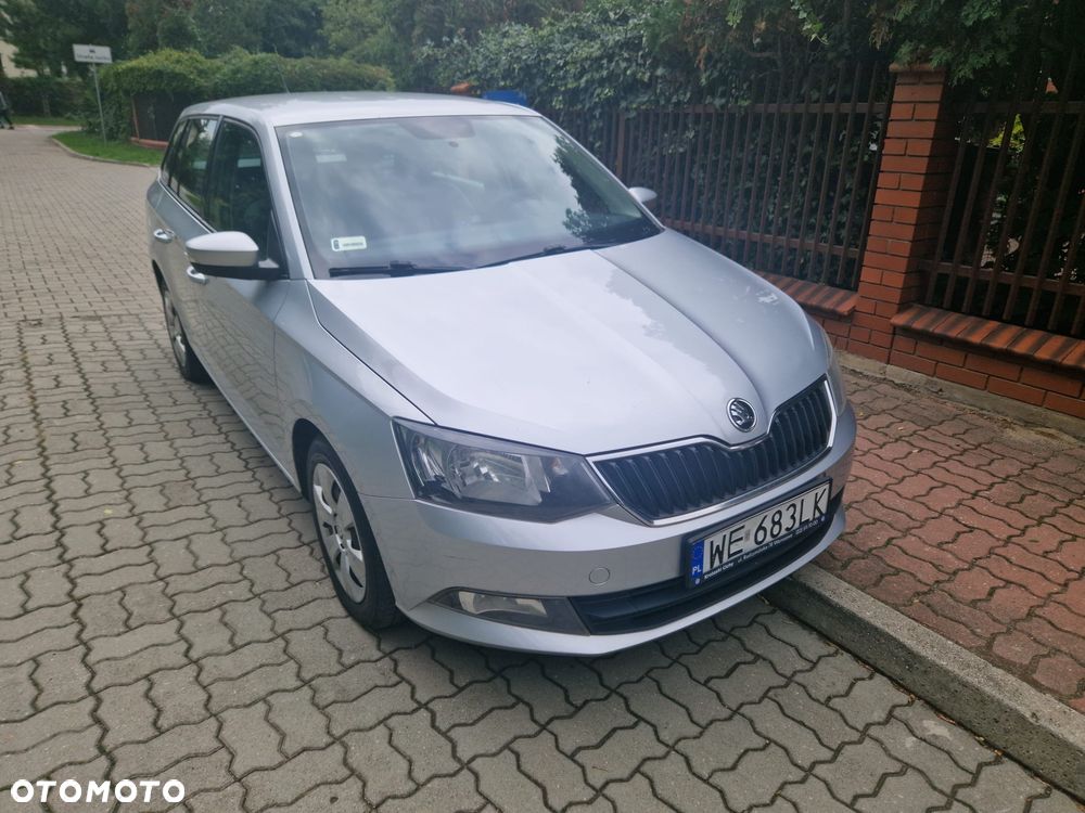 Skoda Fabia 2015 photo 3