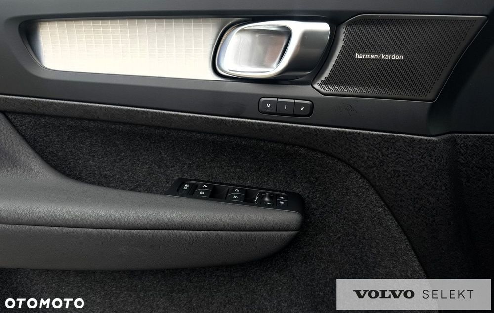 Volvo XC 40 - 22