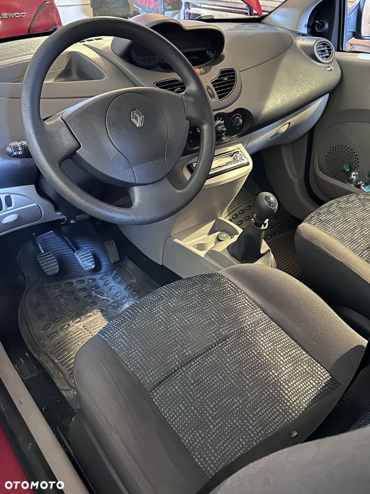 Renault Twingo 1.2 Authentique - 9