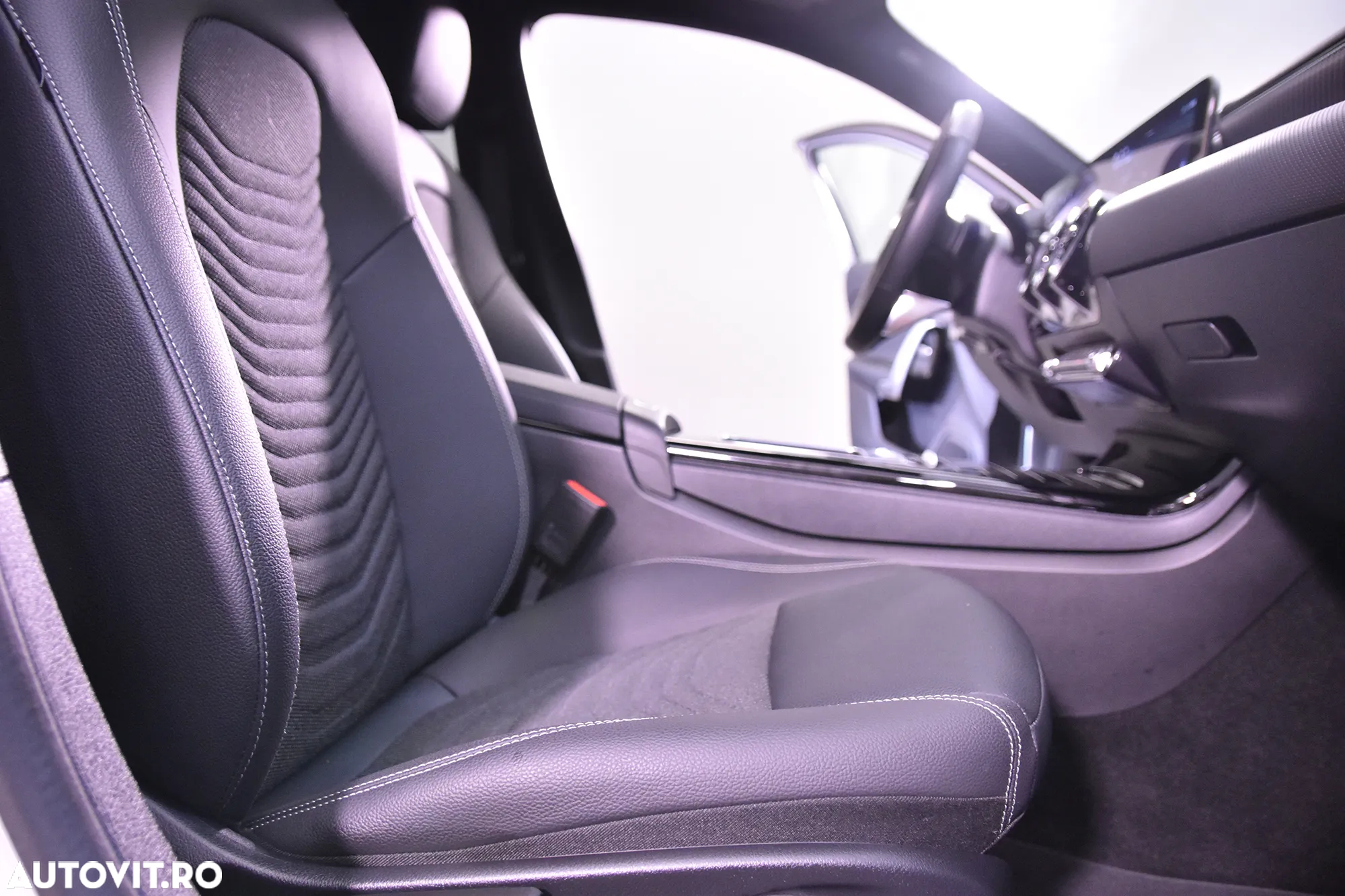 Mercedes-Benz A 180 MHEV 7G-DCT - 11