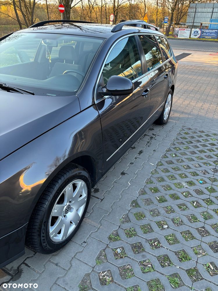 Volkswagen Passat - 13