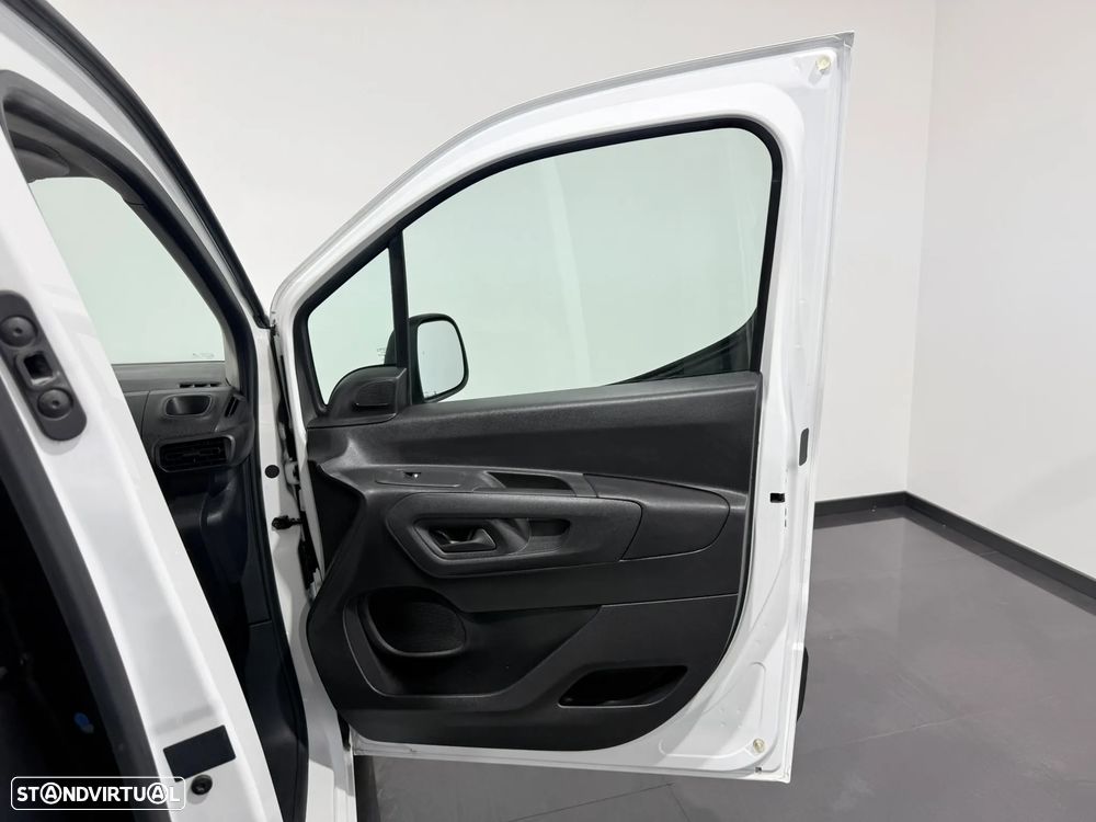 Peugeot PARTNER 1.5 BLUEHDI 75 CV - 3 LUGARES - IVA DEDUTIVEL - 38