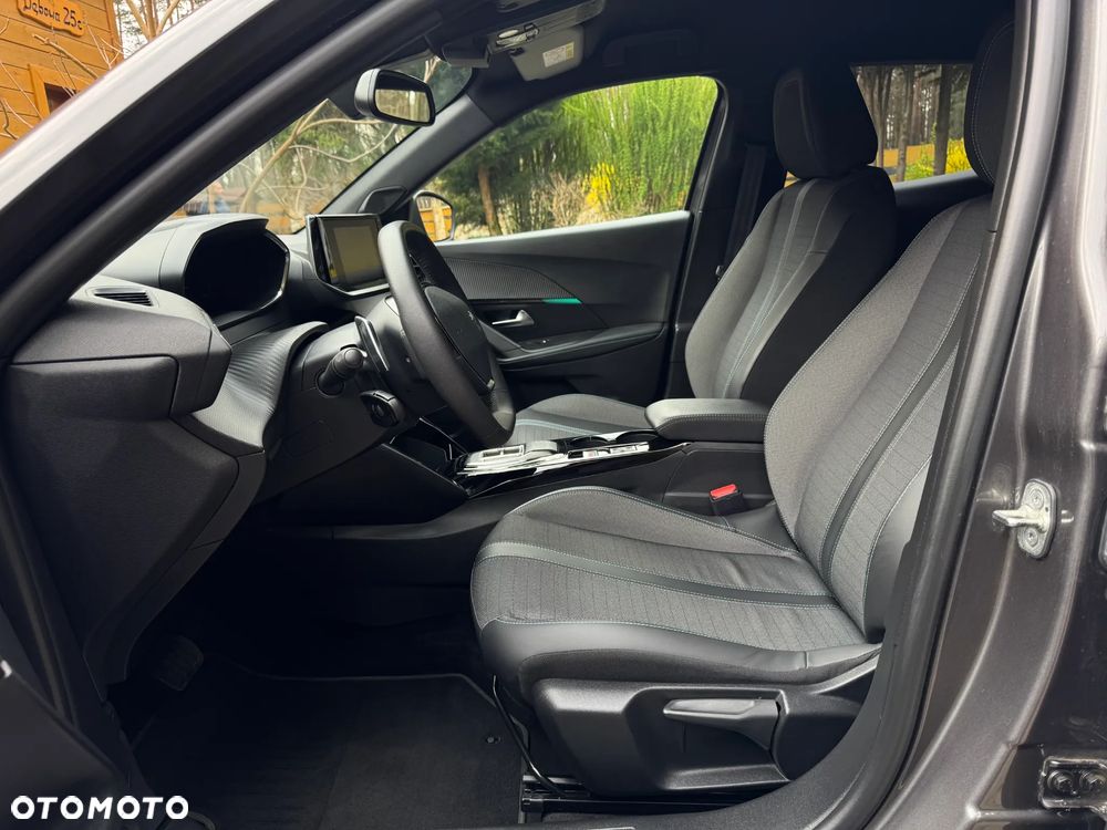 Peugeot 2008 1.2 PureTech Allure S&S EAT8 - 13