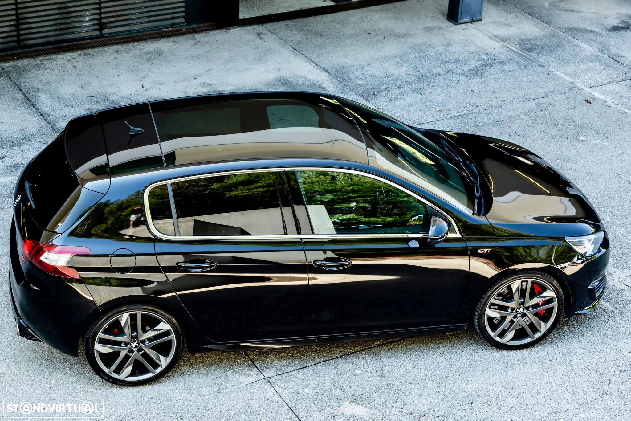 Peugeot 308 1.6 e-THP GTi - 11
