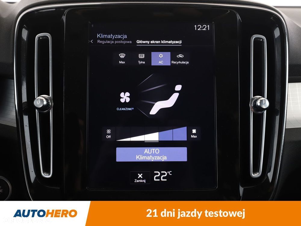 Volvo XC 40 D3 Momentum - 24