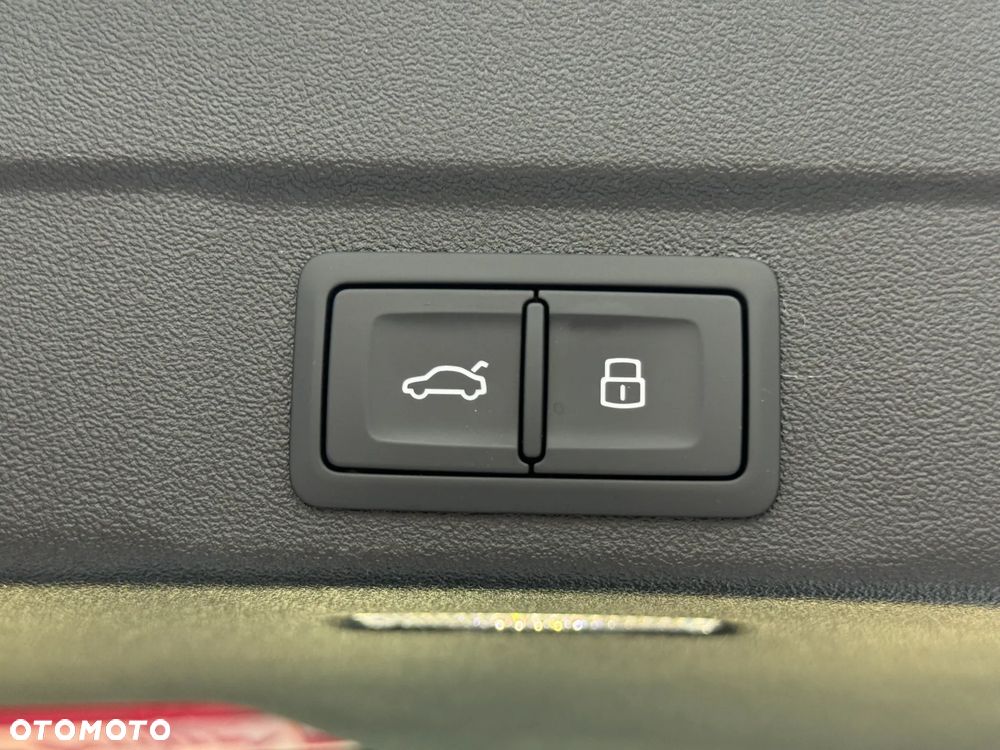 Audi A6 Avant TDI mHEV Quattro S tronic - 33