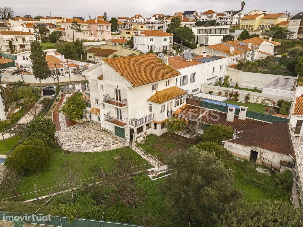 Moradia T9 com Grande Potencial para Investidores na Charneca da Ca... - Grande imagem: 2/58