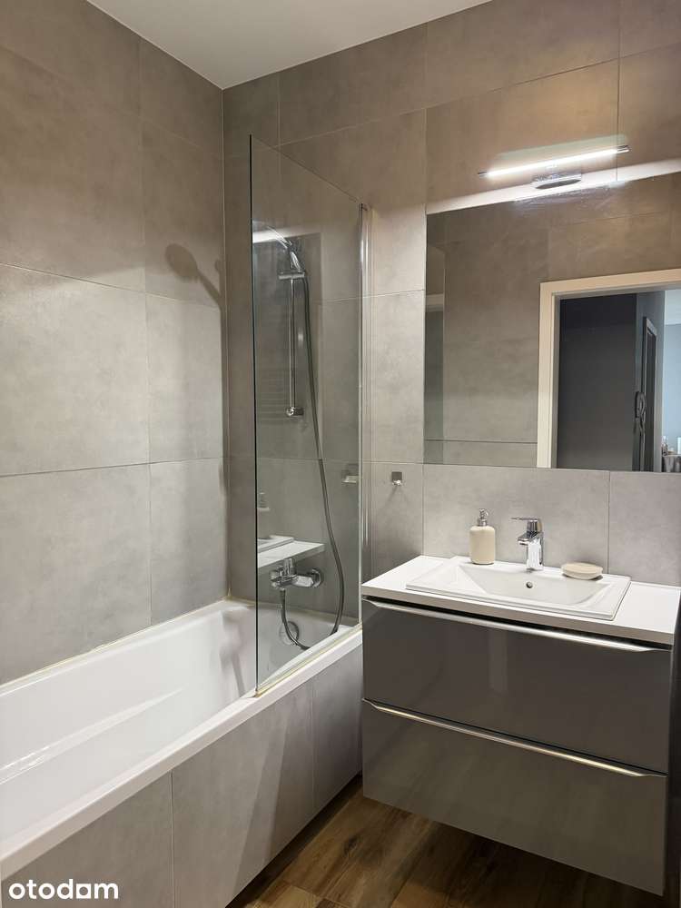 WYJĄTKOWY 3-POKOJOWY APARTAMENT 59 m² | TV 65" | BEZPOŚREDNIO