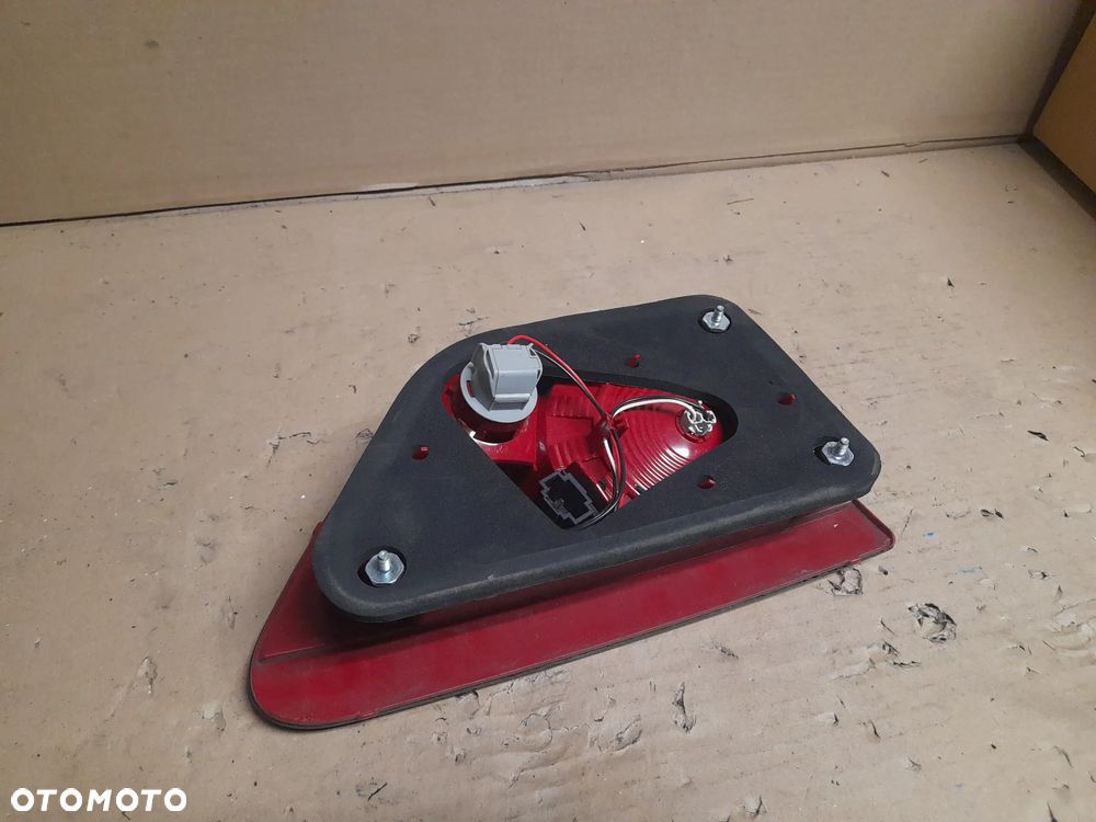 Lampa Prawa w klape  Seat Altea XL 2010 - 4