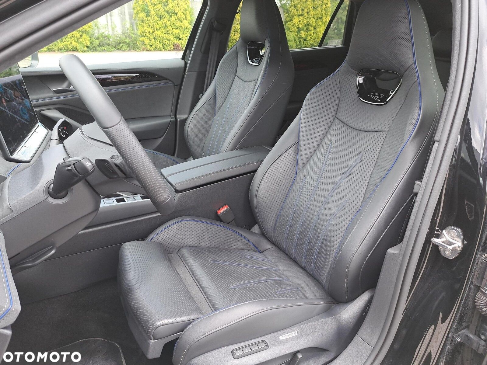 Volkswagen Passat 2.0 TDI SCR 4Mot R-Line DSG - 16