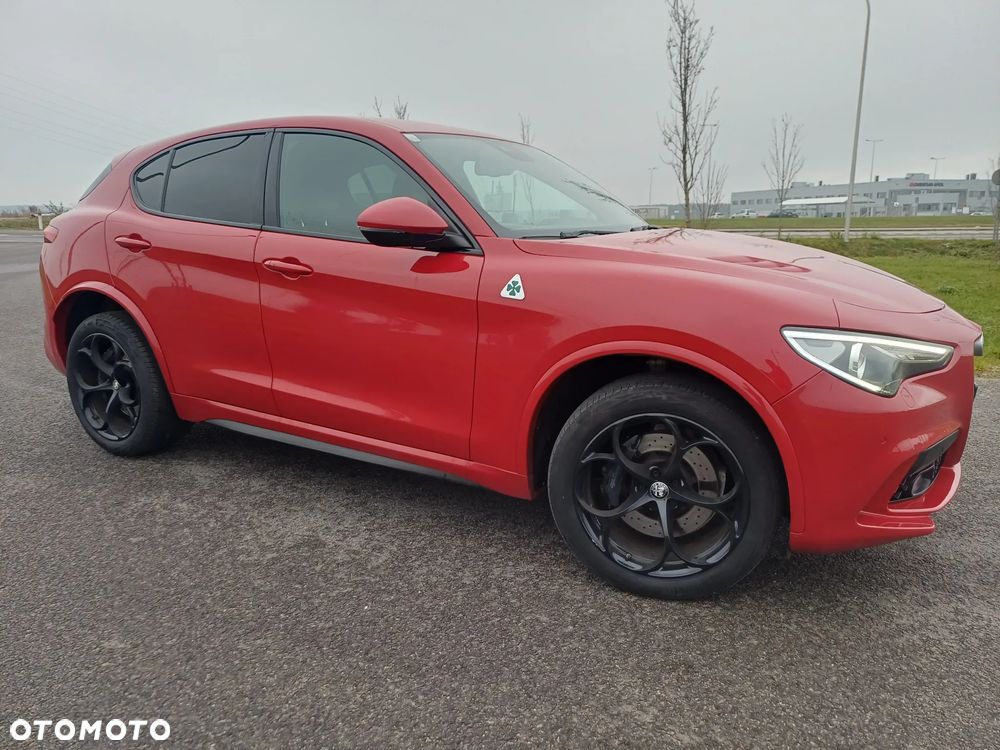 Alfa Romeo Stelvio V6 2.9 Bi-Turbo AT8-Q4 Quadrifoglio - 6