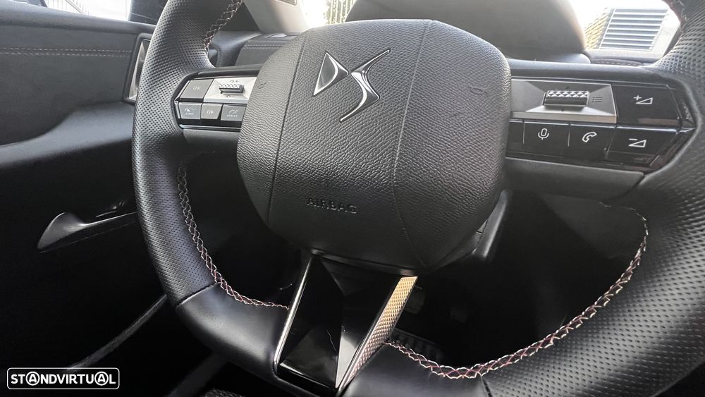 DS DS3 Crossback PureTech 130 Aut. PERFORMANCE LINE + - 26