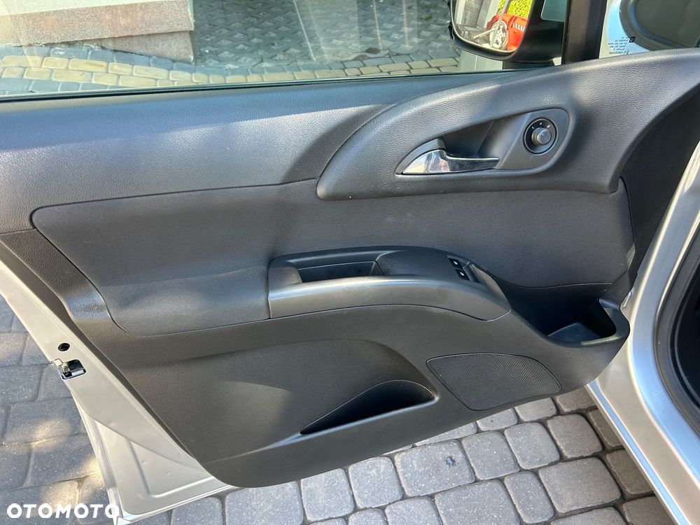 Opel Meriva 1.7 CDTI Active - 29