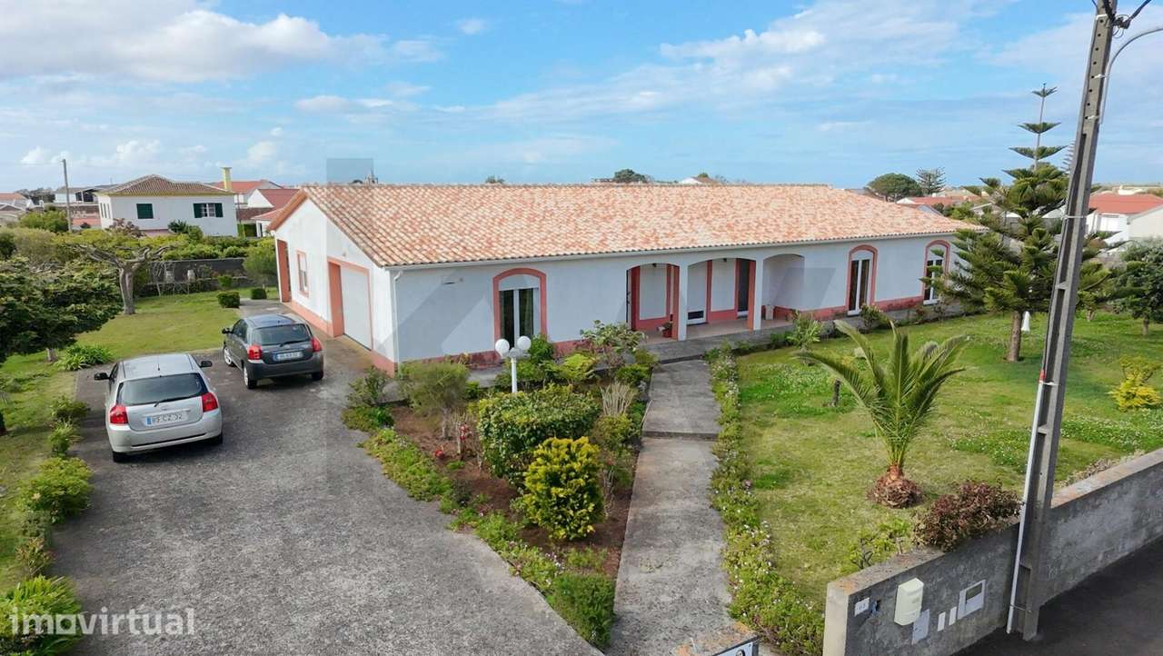 Moradia T3 - Lajes - Grande imagem: 2/37