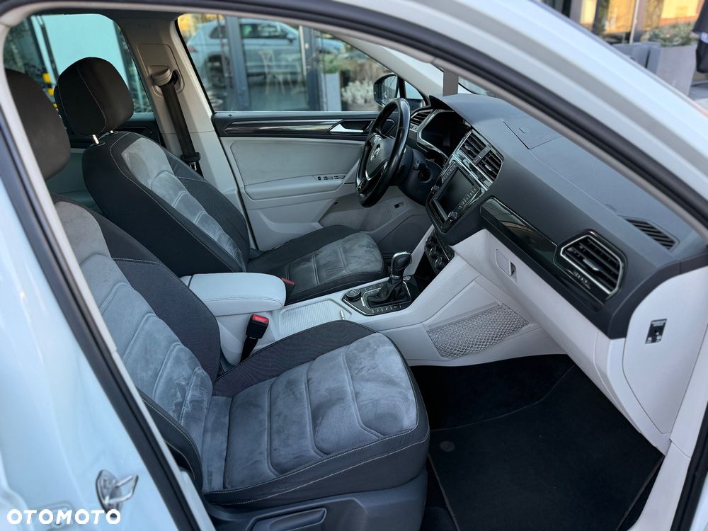 Volkswagen Tiguan ver-2-0-tdi-scr-4motion-dsg-r--line - 10