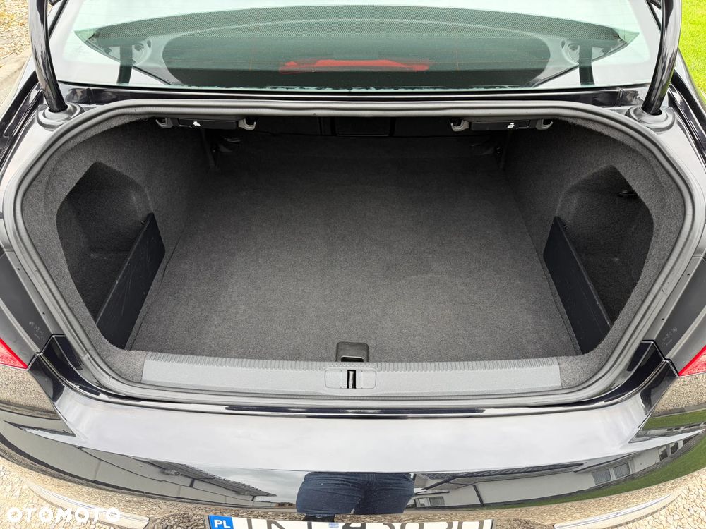 Volkswagen Passat 2.0 TDI Highline DSG - 18