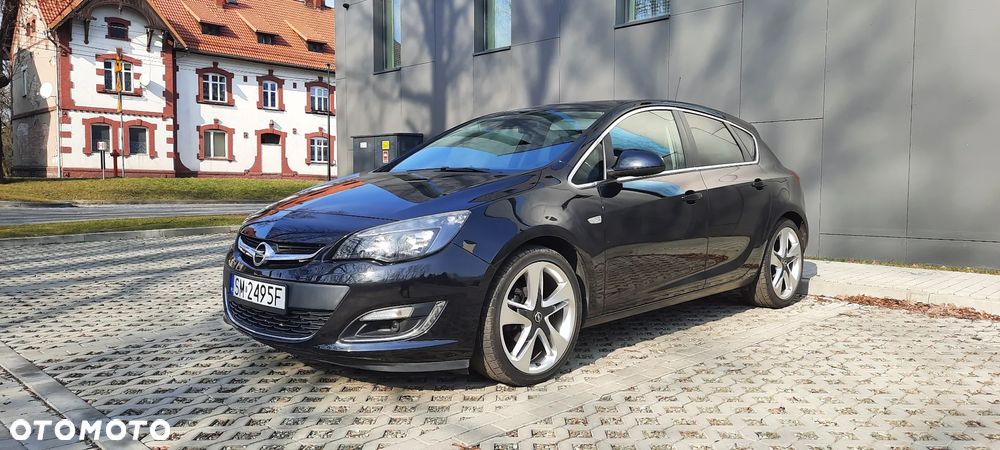 Opel Astra 1.4 Turbo Sport - 1