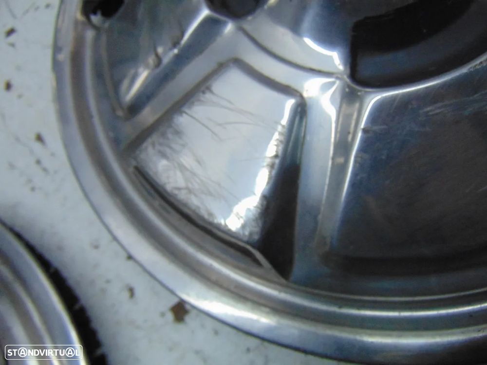 Mazda 818 tampões roda - 7