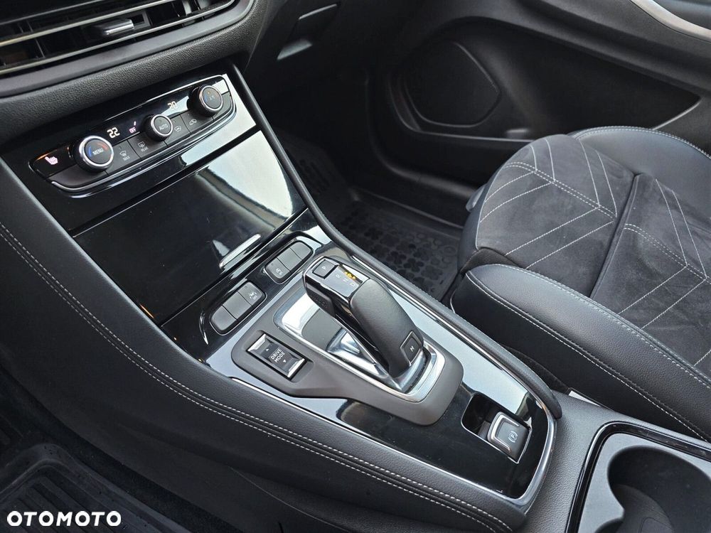 Opel Grandland 1.2 T GS Line S&S - 17