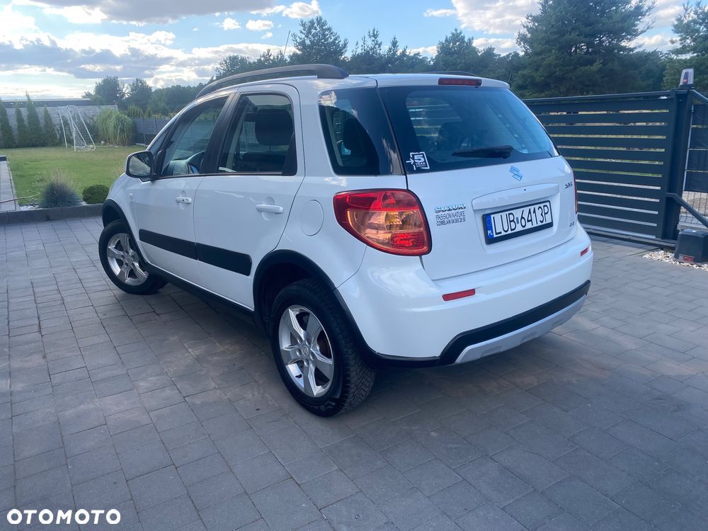 Suzuki SX4 1.6 Comfort 4WD - 2