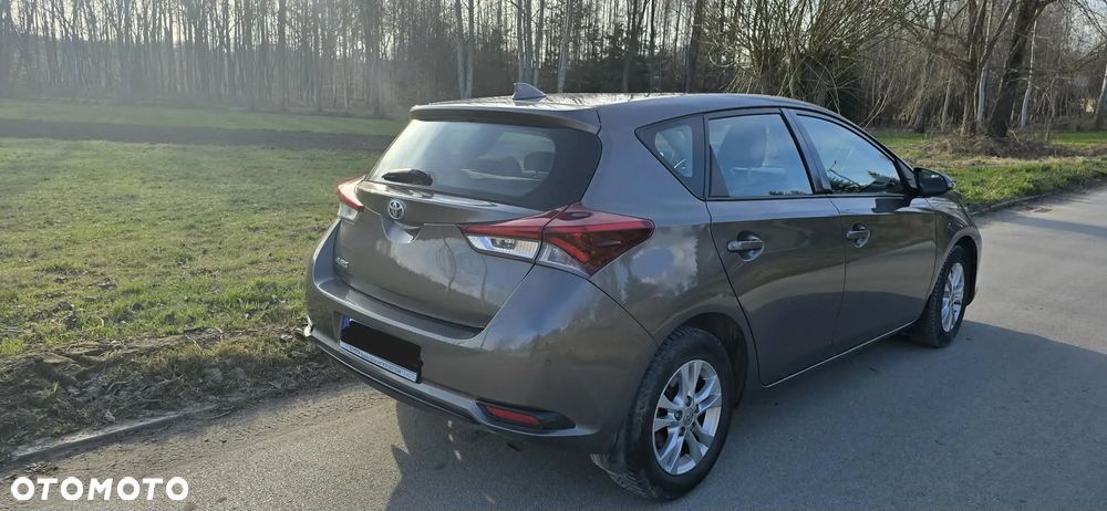 Toyota Auris 1.33 VVT-i Life - 3