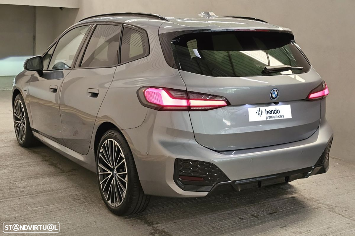 BMW 225i Active Tourer - 4