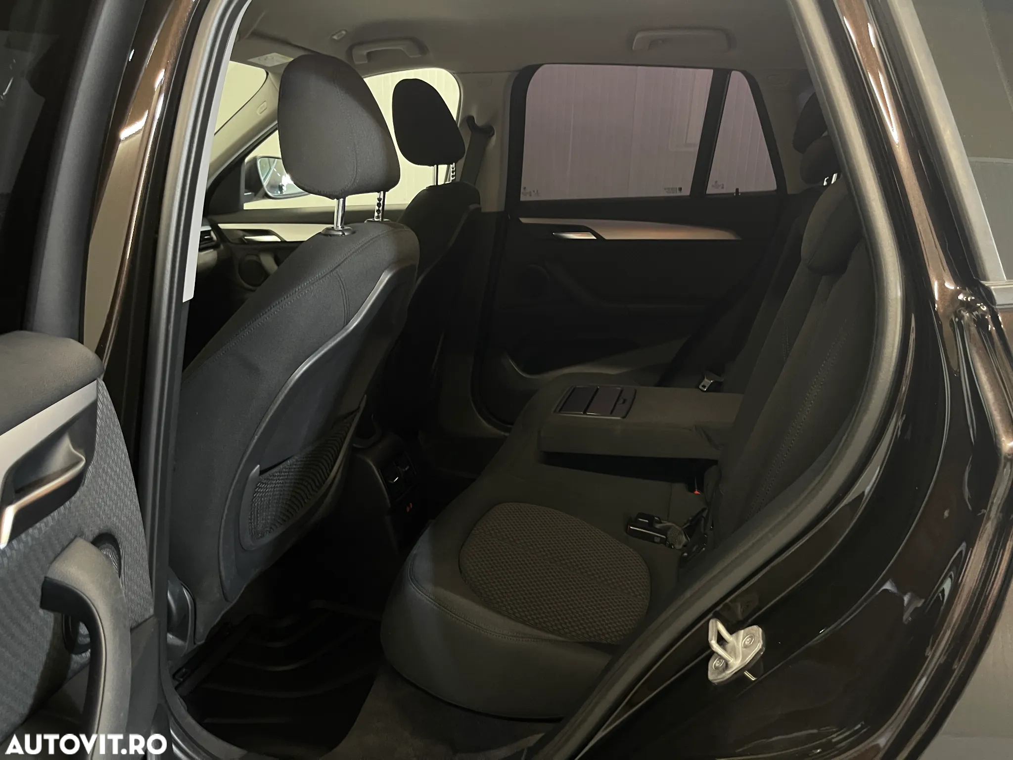 BMW X1 sDrive18d - 10