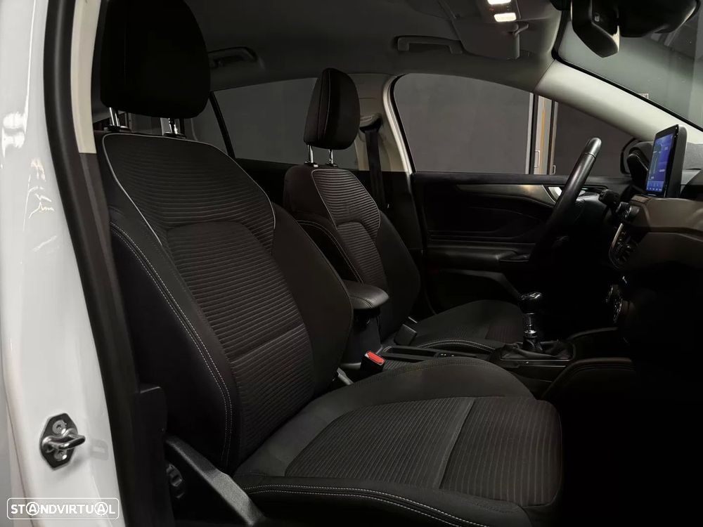 Ford Focus SW 1.5 TDCi EcoBlue Titanium - 34